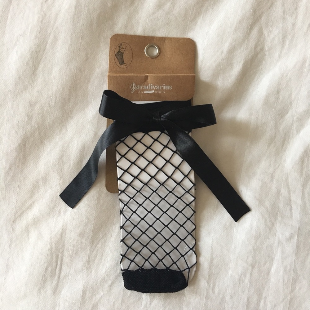 Fishnet Ballet tie socks